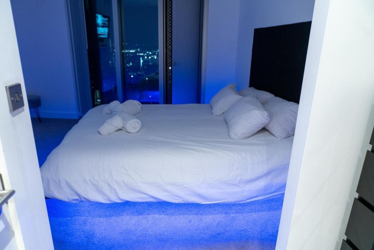 Luxury 2 Bed Penthouse With Stunning Views In Manchester City Centre Buitenkant foto