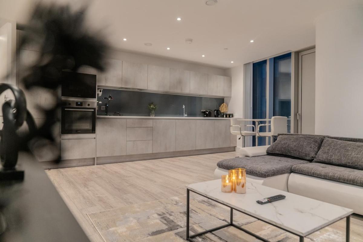 Luxury 2 Bed Penthouse With Stunning Views In Manchester City Centre Buitenkant foto